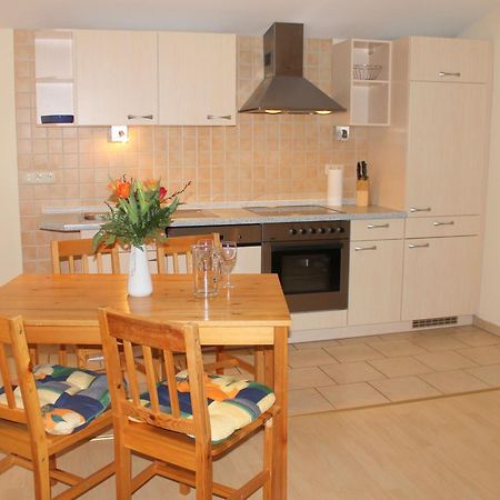 Appartement "Hof Triangel - Whg 2" - Bauernhofurlaub à Riepsdorf Extérieur photo